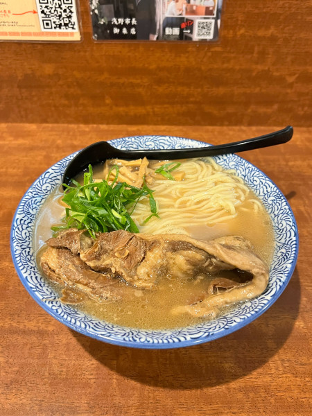 「豚なんこつチャーシュー麺」@ラーメン・まぜそば 麺丸の写真