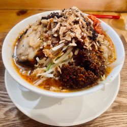 赤ギャング1200・野菜増し・脂マシマシ・ニンニク増し