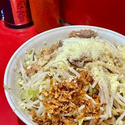 大(1000円)/汁なし(100円)/粉チーズ(100円)