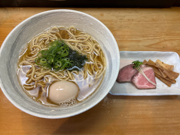 「濃厚しもきた卵味玉いりこそば」@讃岐ラーメン 香麦 -komugi-の写真