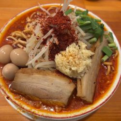 辛マンモス大盛ニンニク　うずらニラ