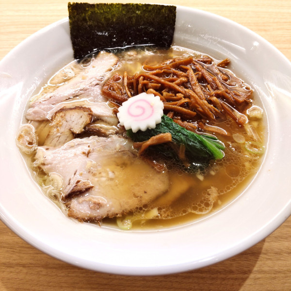 「塩ラーメン（￥950）＋メンマ（￥50）」@長岡食堂 羽田空港第1ターミナル店の写真