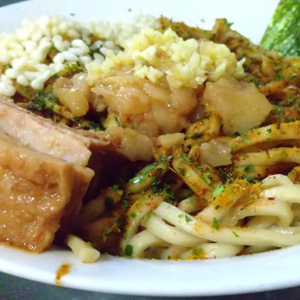 「#カレーペヤンぶぅ #1150円 #生卵 #80円」@ラーメン ぶぅさんの写真