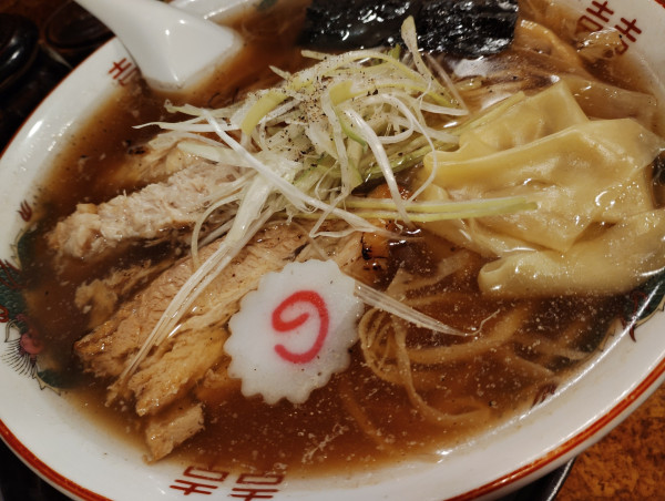 「あご出汁の中華そば」@麺の蔵 かめだ屋の写真