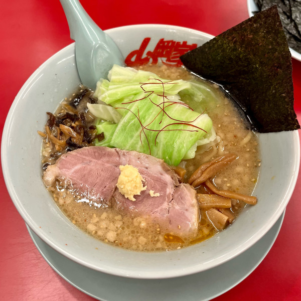 「濃厚白みそ とんこつラーメン」@ラーメン山岡家 富山田尻店の写真