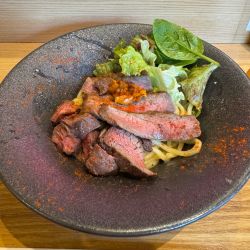 ブラックアンガス牛油そば