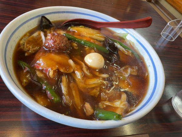 「うま煮らーめん＋ジャンボ餃子3個」@珍來 市原店の写真