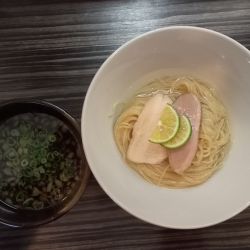 【限定】鴨と煮干 昆布水つけ麺