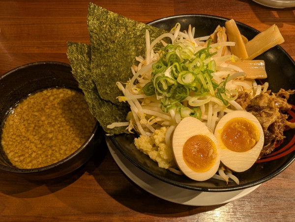 「生姜醤油肉つけ麺」@ラーメン魁力屋 川口末広店の写真
