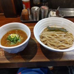 辛つけ麺(ピリ辛)