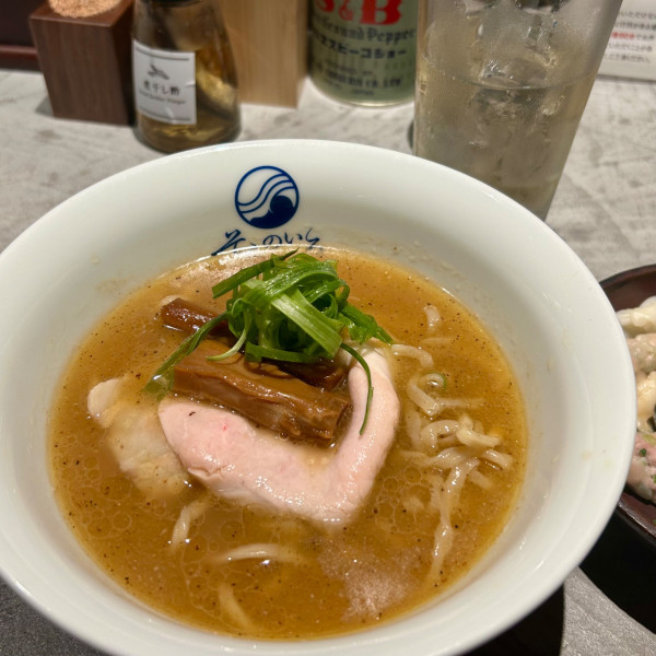 「中華ソバ＋水餃子＋角ハイ＋山崎ハイボール」@そらのいろ 銀座店の写真