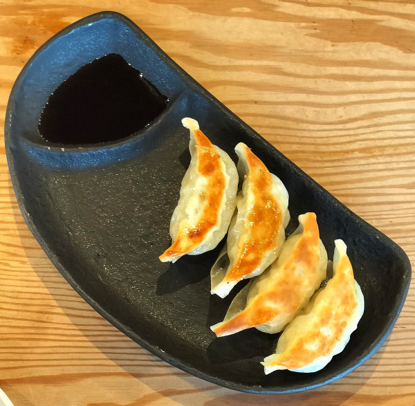 「餃子 380円」@博多ラーメン 鶴亀堂 大府店の写真