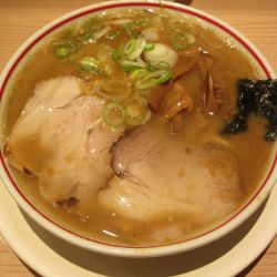 濃厚とろりそば（1,030円）