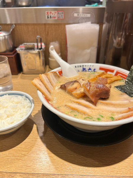 「チャーシュー麺　大盛り　1260円」@屯ちん 川崎店の写真