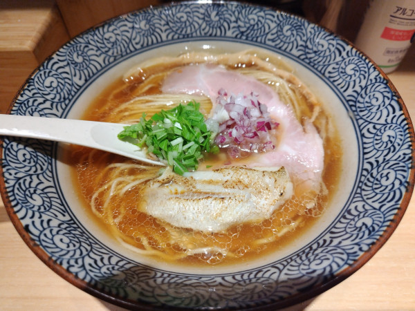 「【限定】生のどぐろ中華そば」@地鶏と伊勢海老 中華そば頑の写真