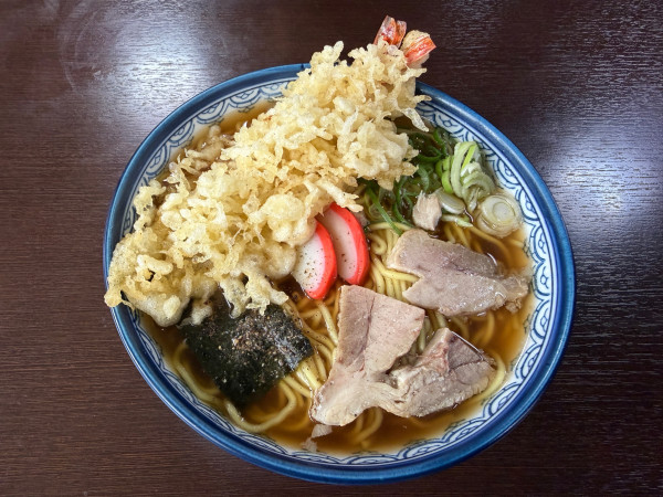 「天ぷら中華そば1000円」@松葉屋の写真