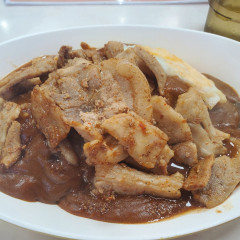 スタミナカレーの店 バーグ 弥生町店の画像