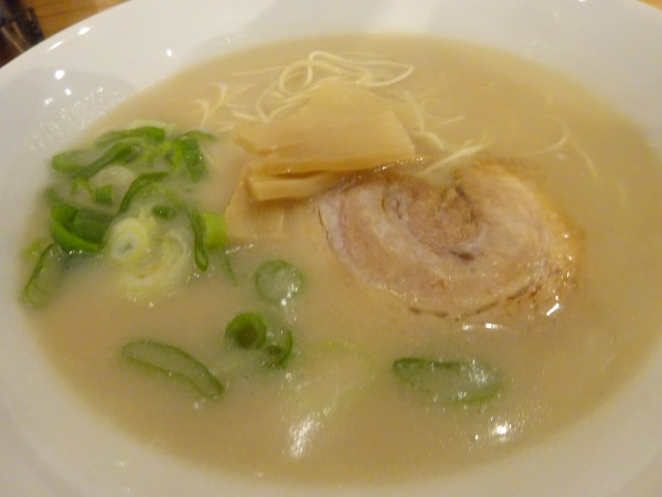 「豚骨ラーメン　500円」@秋葉原ラーメンセンターの写真
