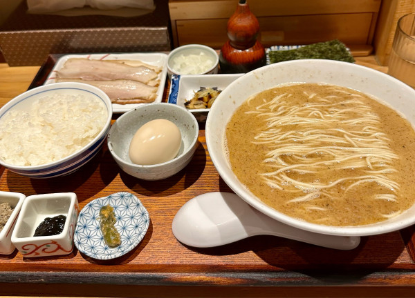 「特製鯖定食」@炭火焼濃厚中華そば 海富道の写真
