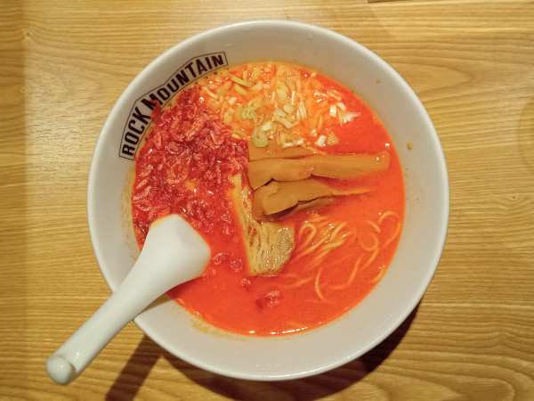 「濃厚海老ラーメン」@ROCK MOUNTAINの写真