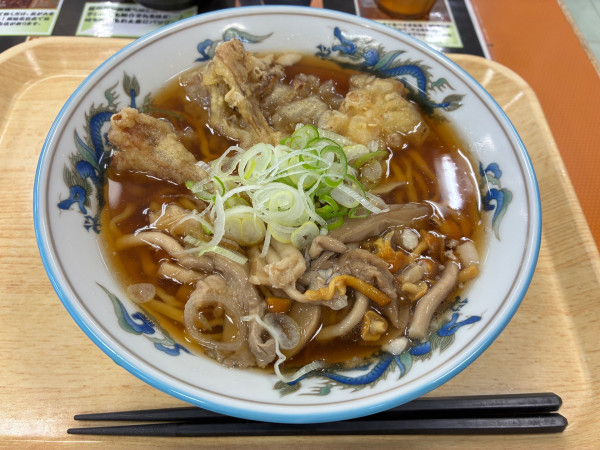 「きのこラーメン(900円)」@中郷サービスエリア 下り スナックコーナーの写真