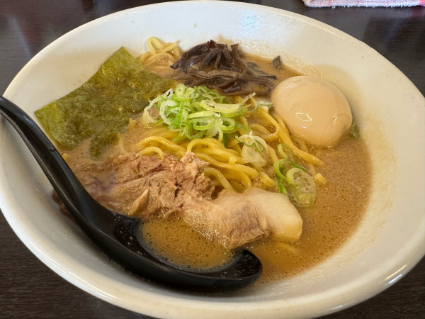 「味玉豚骨醤油らぁめん」@麺や 結の写真