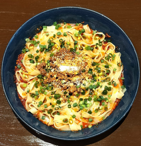 「汁なし担々麺(ネパール風) 1150円」@ネワ屋の写真