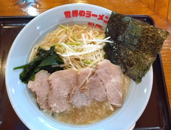 「ネギラーメン醤油￥1000＋チャーシュー(3枚)￥220」@世界のラーメンショップ 松雪の写真