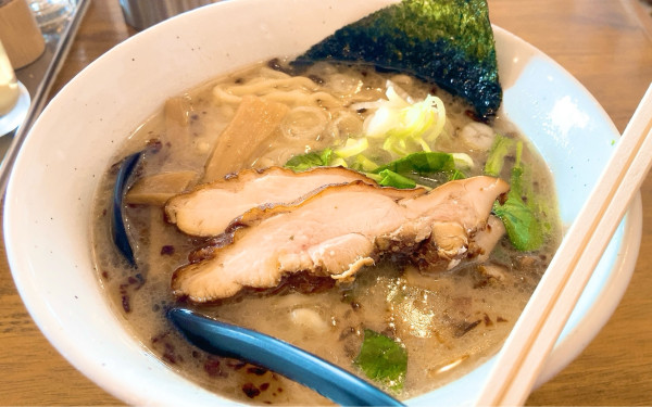 「コク鶏塩そば」@ラーメン浜ねっこの写真