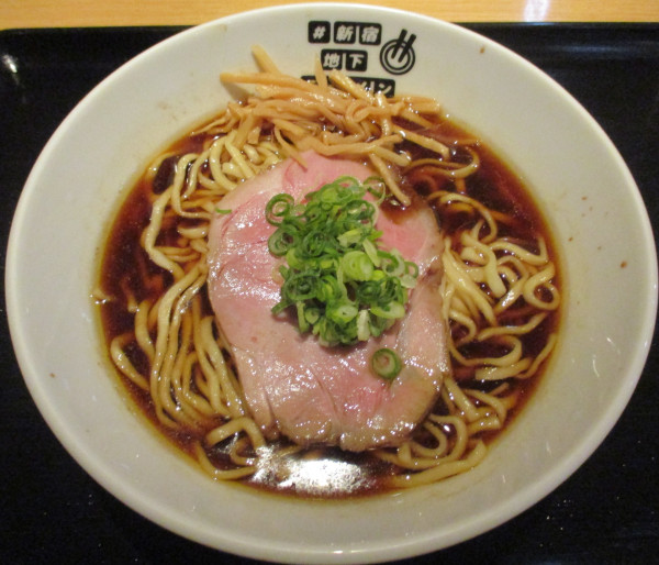 「＜中華そば湯の台食堂＞中華そば　1200円」@#新宿地下ラーメンの写真