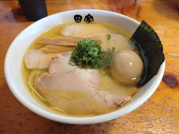 「特製塩そば大盛」@中華そば 田家 本店の写真