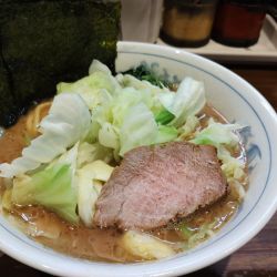ラーメン￥850+キャベツ￥150=￥1000