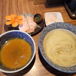 貝塩つけ麺（並1100円）