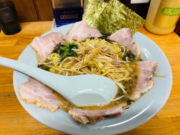 「黒バラ海苔ネギチャーシューメン」@ラーメンショップ 椿 松伏店の写真