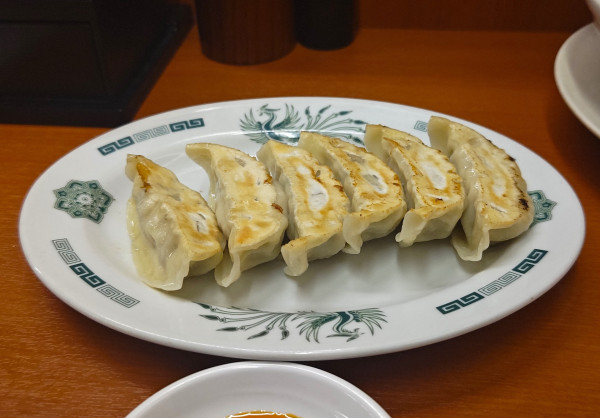 「餃子」@日高屋 市ヶ谷屋八幡町店の写真