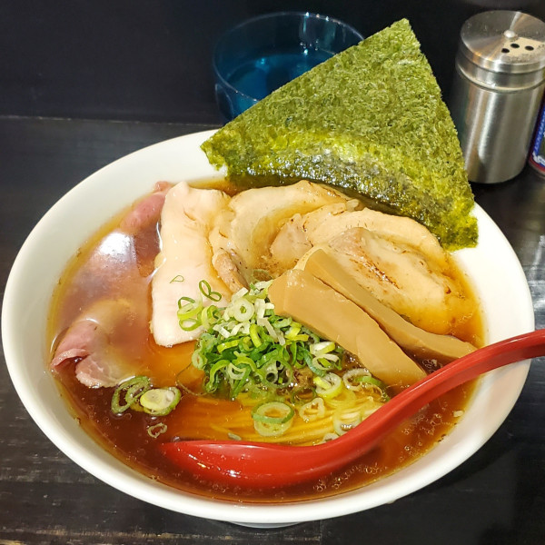 「限定さんま節の中華そばバラチャーシューのせ。」@らぁ麺すみれ堂の写真