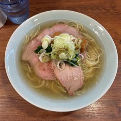 塩ラーメン　950円