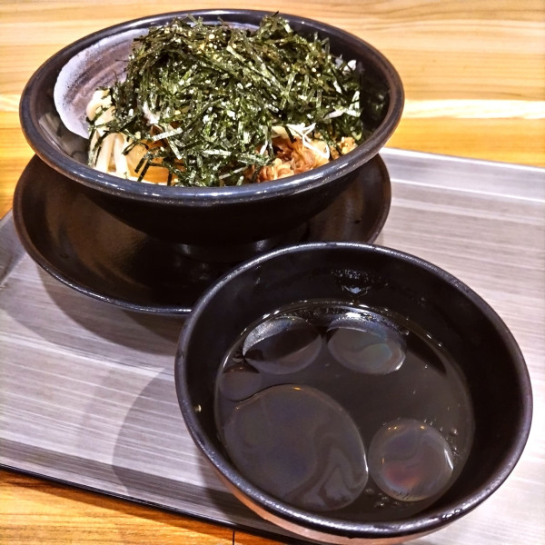 「【店舗限定/期間限定】牛肉ラー油つけ麺（￥1,280）」@はなまる サンライズ蒲田店の写真