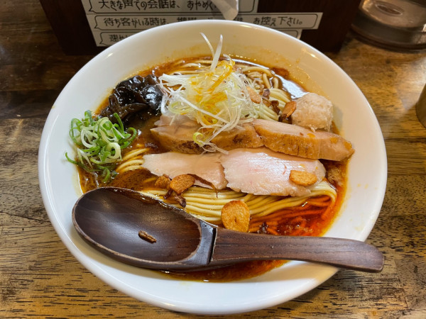「紅ラーメン」@らーめん チキントの写真
