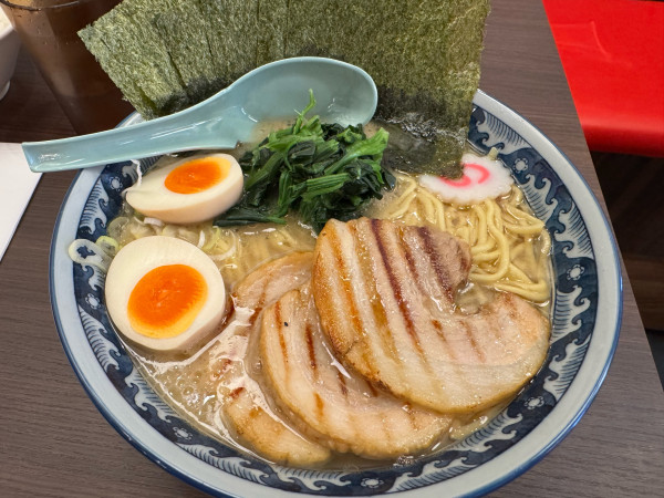 「特製!醤油 1190」@麺屋 武士道 一之江店の写真