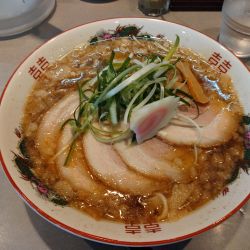 背脂煮干しチャーシュー麺¥1300-