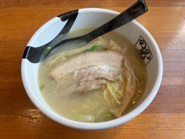 「濃厚塩ラーメン(780円)」@ラーメン のしめの写真