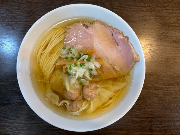 「ワンタン塩そば」@中華そばイデタの写真