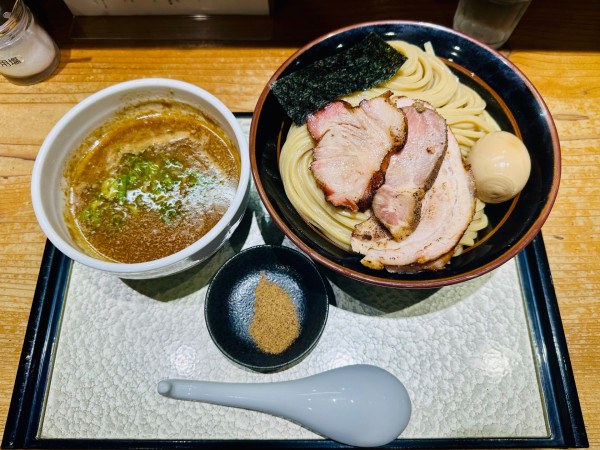 「【限定】チャーシュー三獣魚介つけ蕎麦(大)【1900円】」@中華蕎麦 ひら井の写真