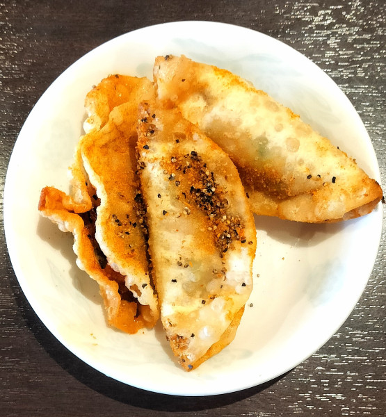 「スパイシー揚げ餃子 LINEクーポン」@中華ダイニング 秀丸の写真
