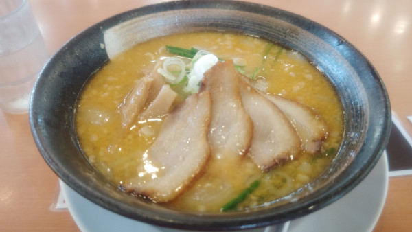 「味噌とんこつらーめん７９０円」@野菜らーめん 幸楽苑 青梅店の写真