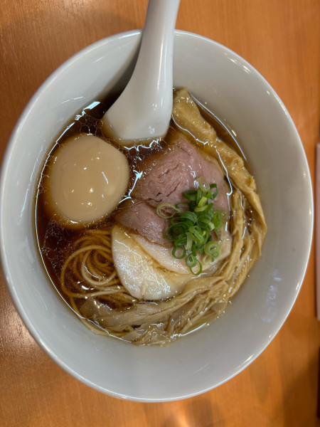 「特製醤油らぁ麺」@らぁ麺 はやし田 池袋店の写真