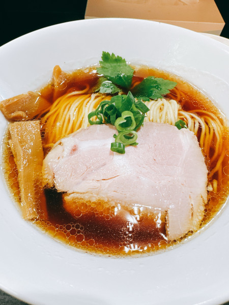 「醤油ラーメン」@麺屋エイトの写真