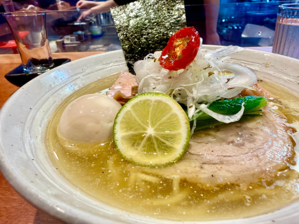 「日本酒 OCEAN NINETY NINE → 特上塩らぁ麺」@麺屋 さくら井の写真