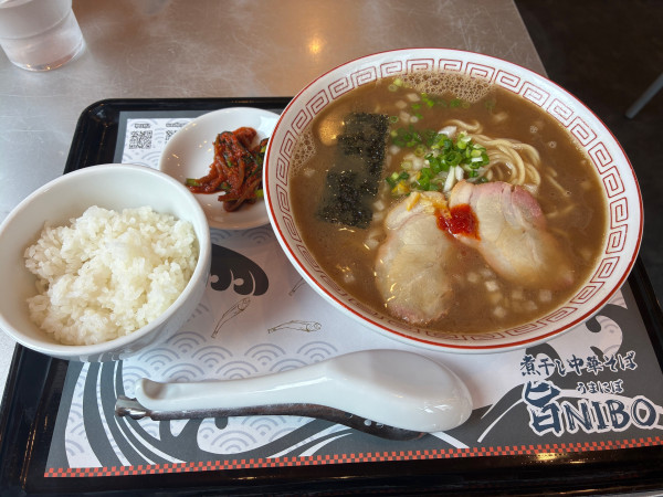 「煮干し中華そば 旨NIBO」@らあめん花月嵐 馬橋店の写真